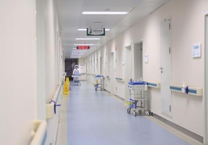 渭南協(xié)和醫(yī)院醫(yī)療美容科_走廊