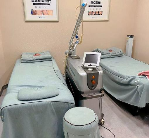 鐵嶺元辰醫(yī)療美容形診所_治療室