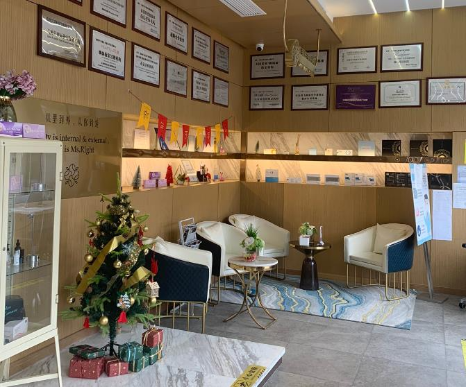 天津優(yōu)可麗醫(yī)療美容門診部_大廳