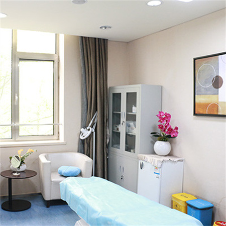 天津伊詩(shī)醫(yī)療美容診所_注射室