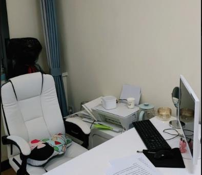 唐山牙博士?jī)?yōu)牙口腔門(mén)診部_醫(yī)生辦公室