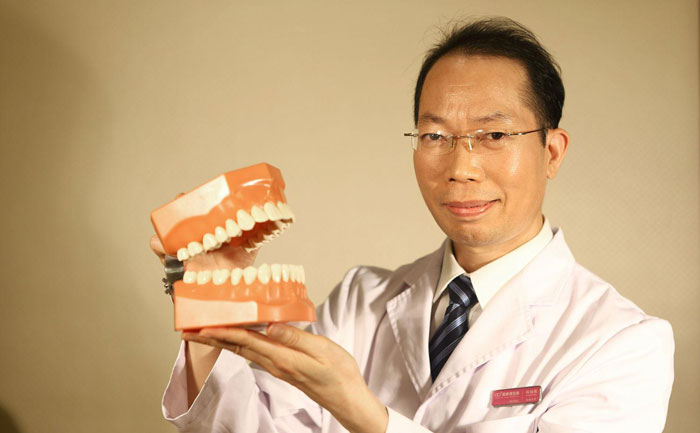 四環(huán)素牙是怎么造成的？四環(huán)素牙齒美白價格大概多少左右？