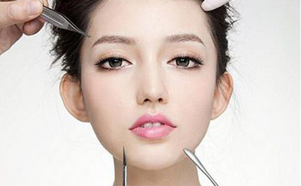 怎么判斷自己是適合做面部吸脂還是打瘦臉針？哪種方式更好？