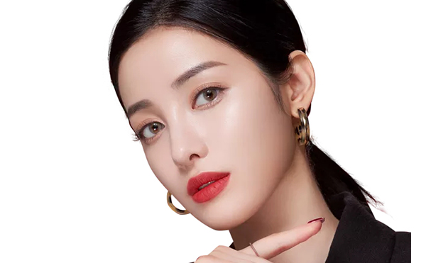 假體隆鼻多久可以完全消腫？有加快消腫的方法嗎