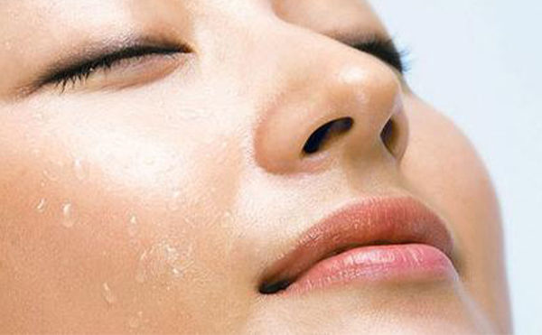 隆鼻不想留下痕跡應該選擇哪一種切口?