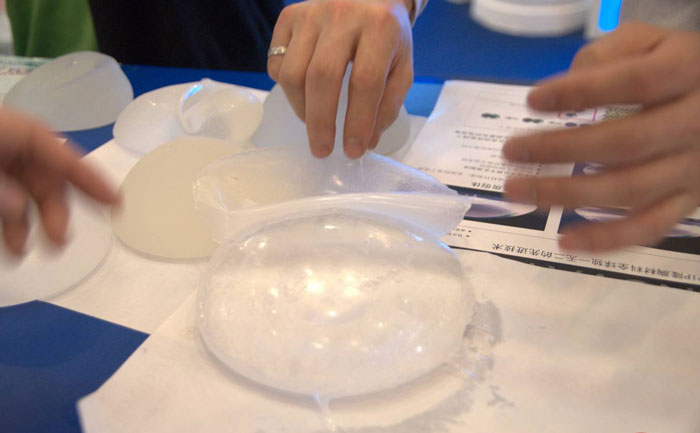 假體無痕豐胸多少錢？假體無痕豐胸整形醫(yī)院有哪些？