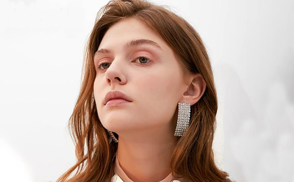 面部輪廓整形術前四禁止