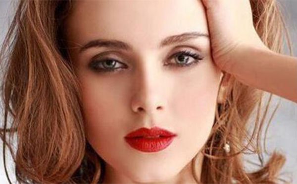 玻尿酸豐下巴效果好嗎？有沒有什么風(fēng)險(xiǎn)