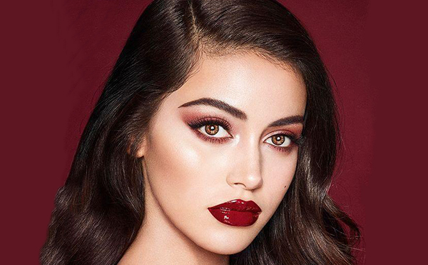 額頭皺紋的原因是什么？