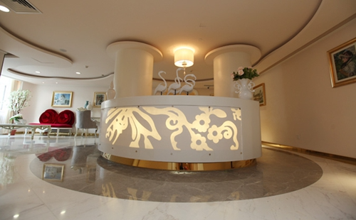 北京阿露絲醫(yī)療美容紅藍光祛痘怎么樣？紅藍光有何區(qū)別？