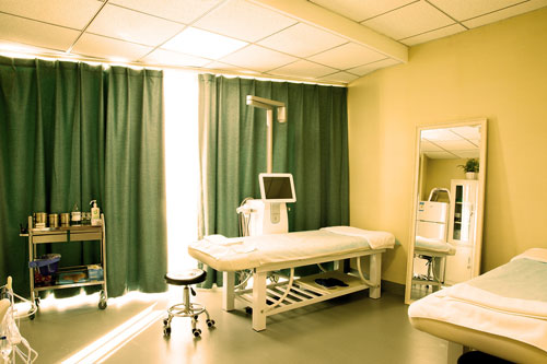 北京愛顏整形注射水光針怎么樣？注射水光針后如何護(hù)理？